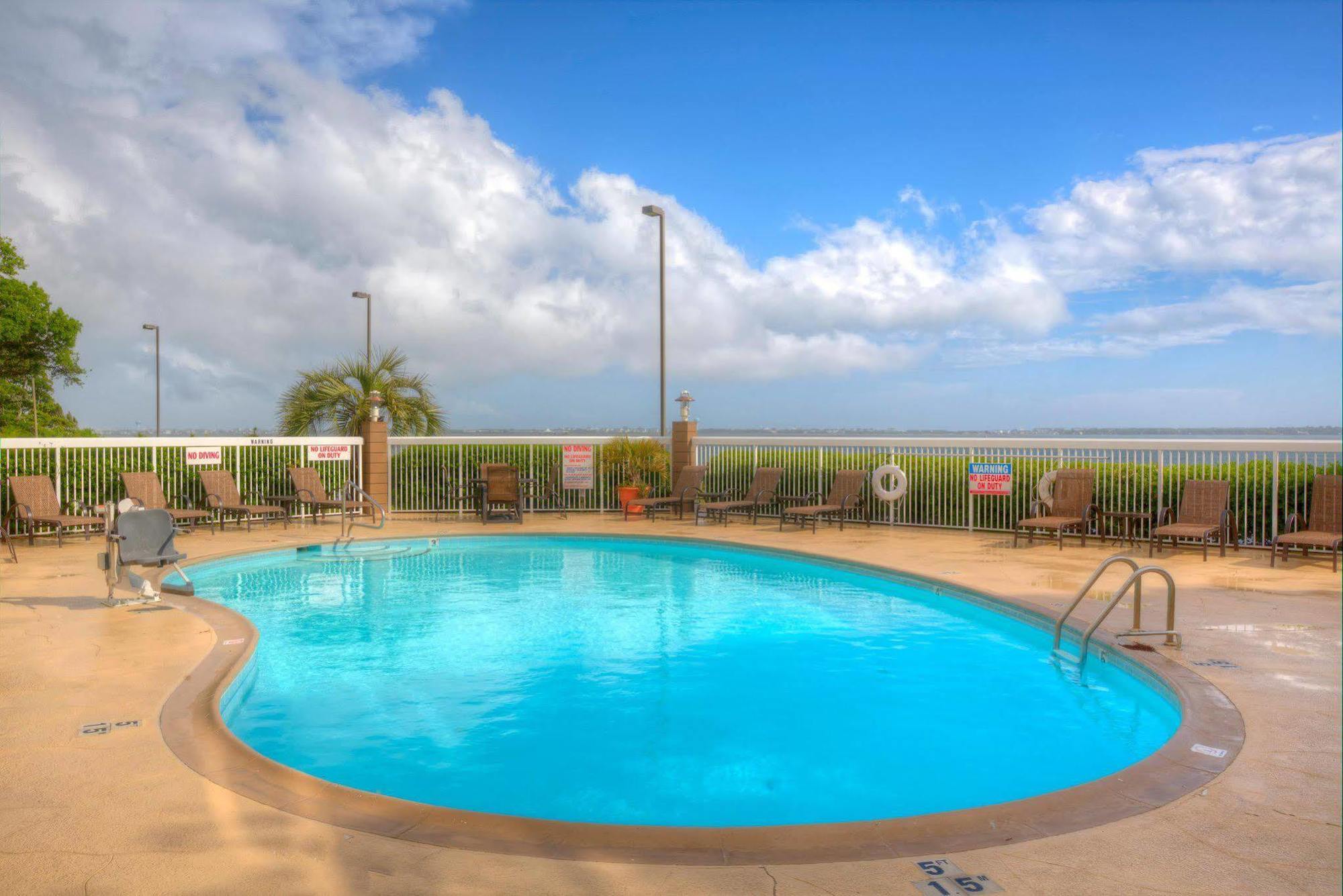 Hampton Inn Morehead City Εξωτερικό φωτογραφία